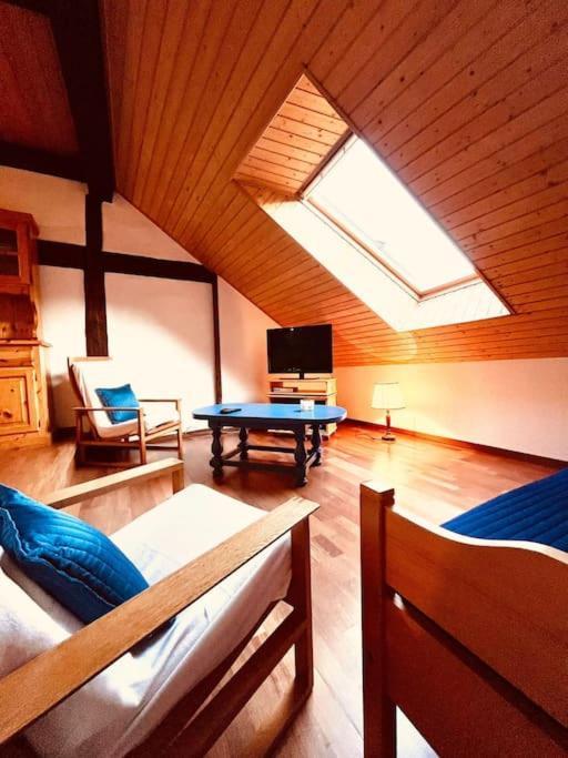 Charmant Appartement De Vacances Alta Ripa Hauterive  Экстерьер фото
